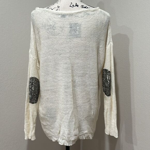 Tobi Cream Sweater with Elbow Detail - Picture 4 of 12